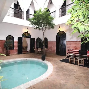 El Gnaouia Riad